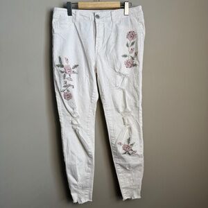 Boom Boom Jeans Women's 11 White Jeans Distressed Floral Embroidered Preppy Y2K